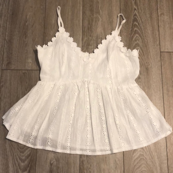 ROMWE Tops - ❤️3/$25 RoMwE spaghetti strap blouse